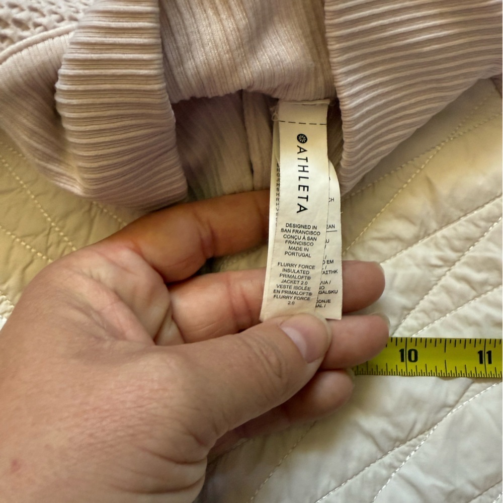 ATHLETA Flurry Force Insulated Primaloft Jacket II Womens Light Pink Sz S - Picture 6 of 7